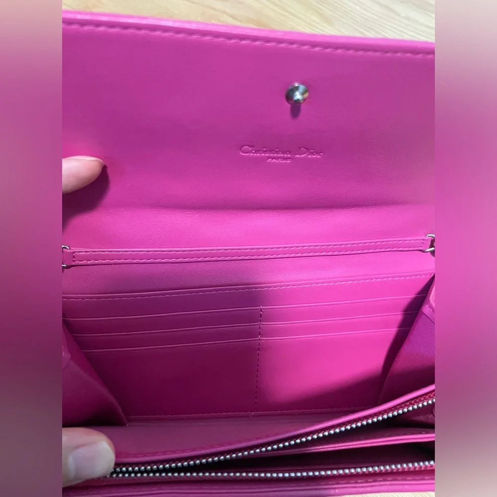 Dior wallet on chain- brand new!